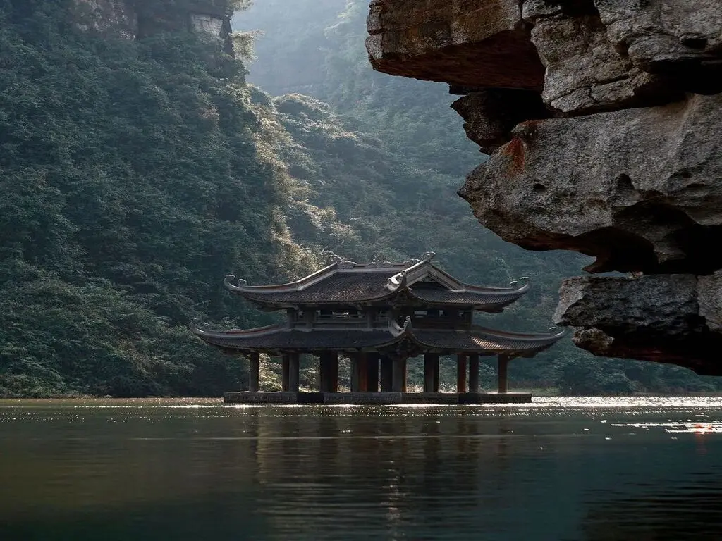 Tour Hà Nội - Bái Đính - Tràng An 1 ngày