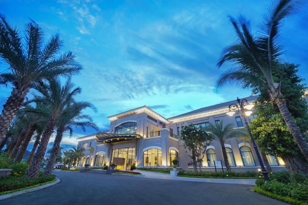 Vinpearl Resort & Spa Đà Nẵng 4N3Đ nghỉ dưỡng + vé máy bay khứ hồi, đưa đón sân bay miễn phí