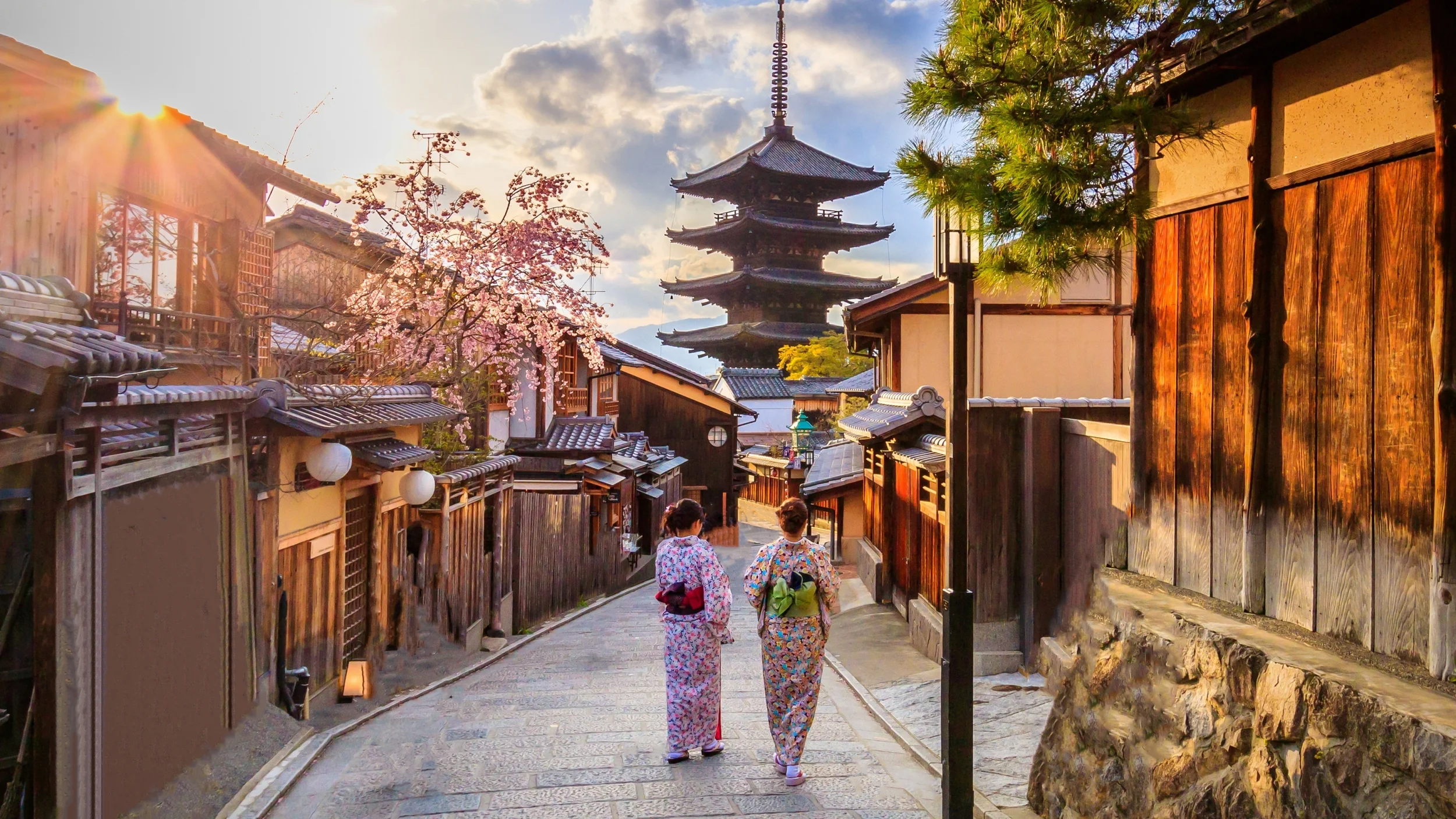 Tour Nhật Bản: Hà Nội - Osaka - Kobe - Kyoto - Nagoya - Yamanashi - Tokyo  Thưởng thức bò Kobe - Hái Trái cây - Tắm Onsen truyền thống