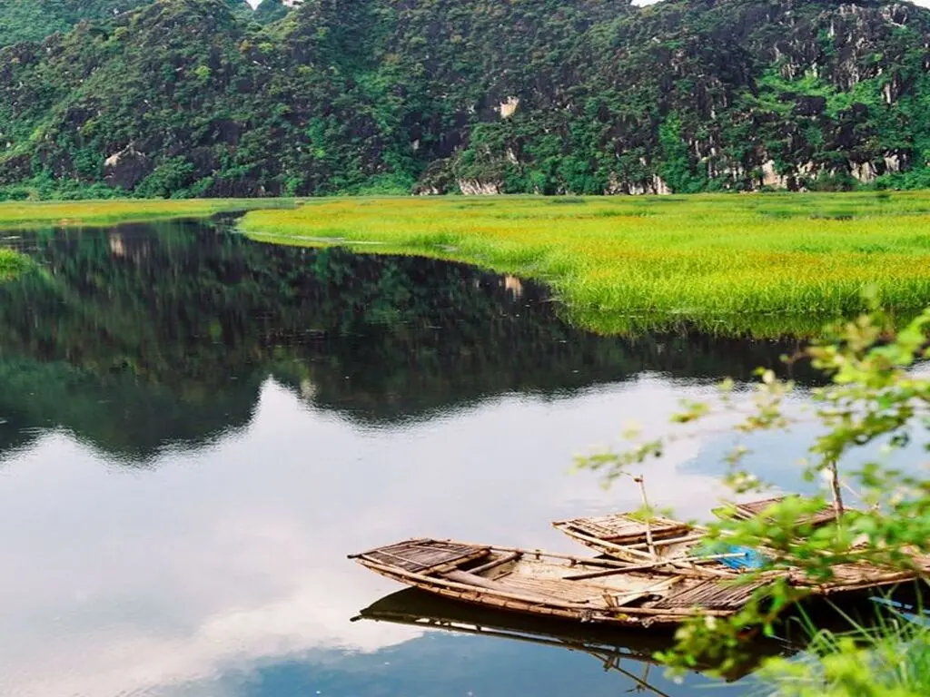 Tour chùa Tam Chúc - Đầm Vân Long 1 ngày