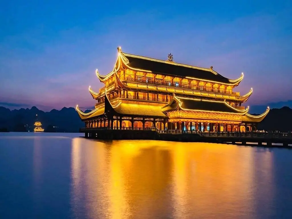 Tour chùa Tam Chúc - Đầm Vân Long 1 ngày
