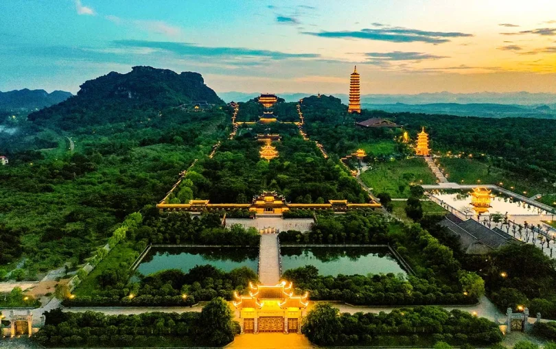 Tour Hà Nội - Tràng An - Bái Đính - Hạ Long - KDL Yên Tử 2 ngày 1 đêm