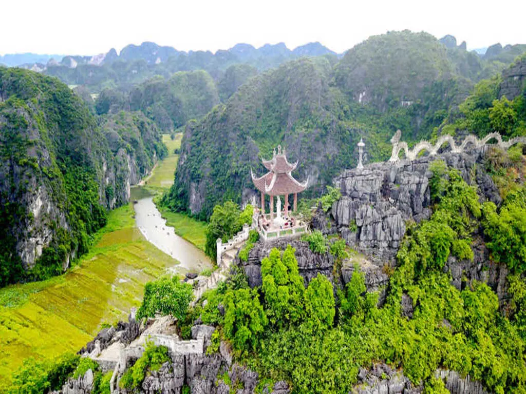 Tour Hà Nội - Tuyệt Tình Cốc - Tràng An - Hang Múa 1 Ngày