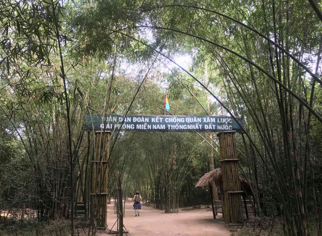 Tour Khám phá vùng đất thép:  Địa Đạo Củ Chi - Miền Tây - 1 Ngày