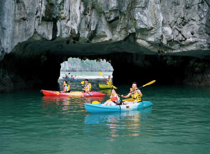 Khám phá Vịnh Lan Hạ