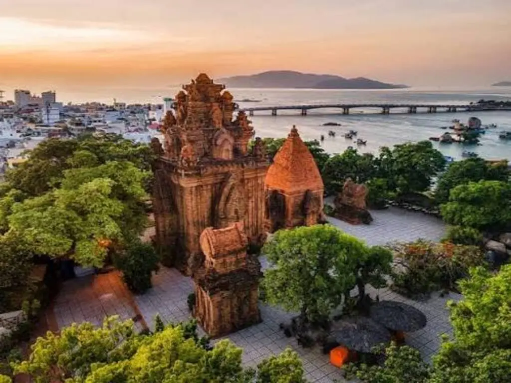 Tour Tham Quan Thành Phố Nha Trang 1 Ngày