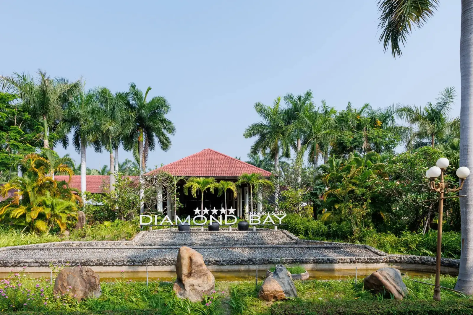 Chương Trình Ở 3 Trả 2 Tại Khu Nghỉ Dưỡng 5 Sao Diamond Bay Resort Nha Trang