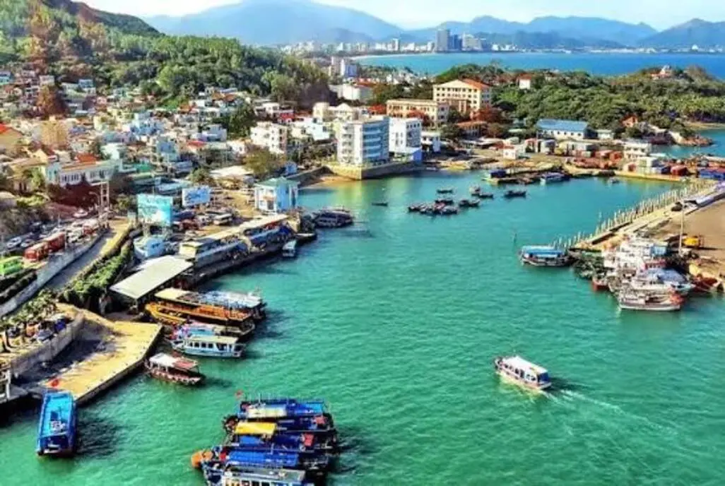Tour 3 Đảo VIP Nha Trang - Hòn Tằm 1 ngày