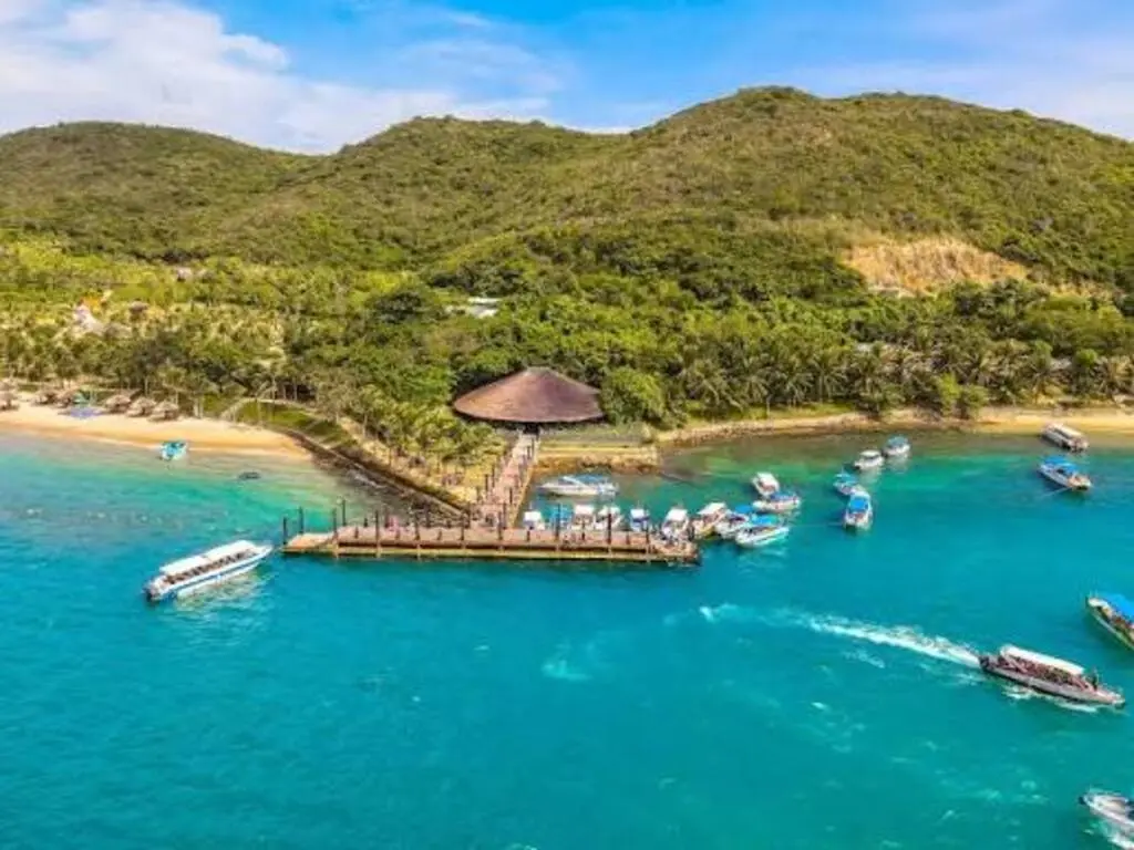 Tour 3 Đảo VIP Nha Trang - Hòn Tằm 1 ngày