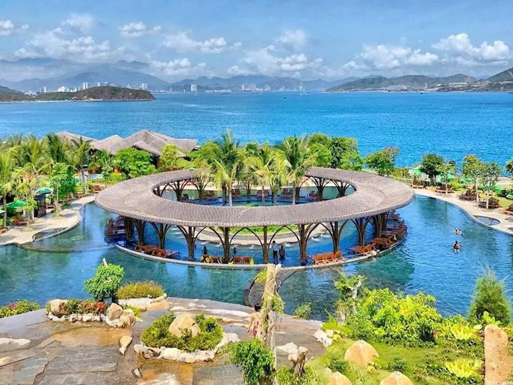 Tour 3 Đảo VIP Nha Trang - Hòn Tằm 1 ngày