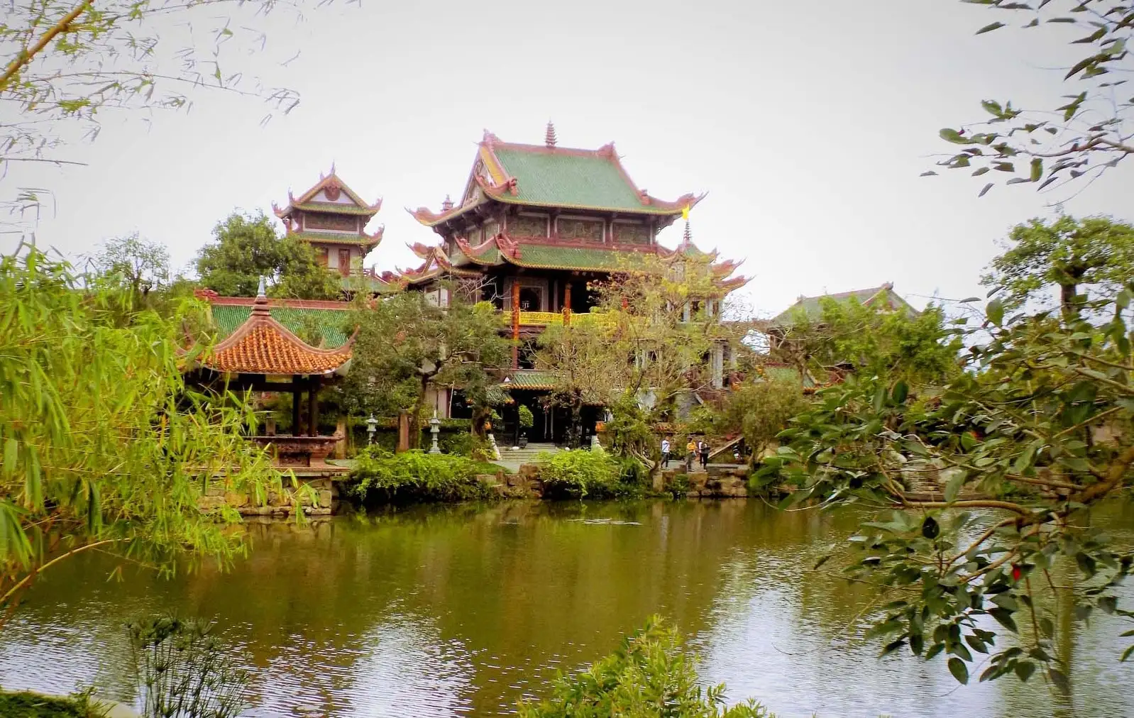 Tour Quy Nhơn - Phú Yên 4 ngày 3 đêm: Khám Phá Thiên Đường Biển Đảo Kỳ Thú