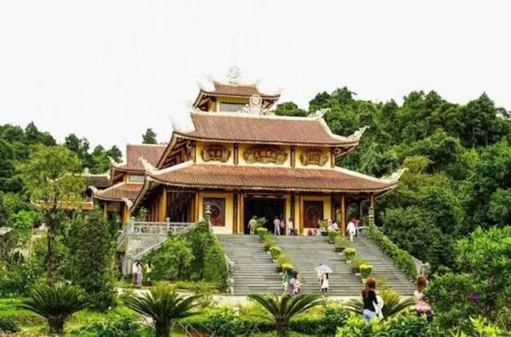 Tour Khám Phá Thác Pongour Hùng Vĩ 1 ngày