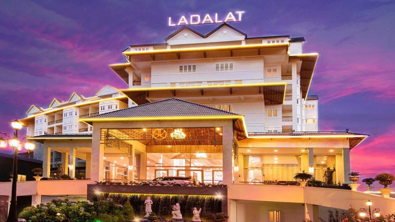 Combo 3 Ngày 2 Đêm Tại Ladalat Hotel 5 Sao Từ Hồ Chí Minh