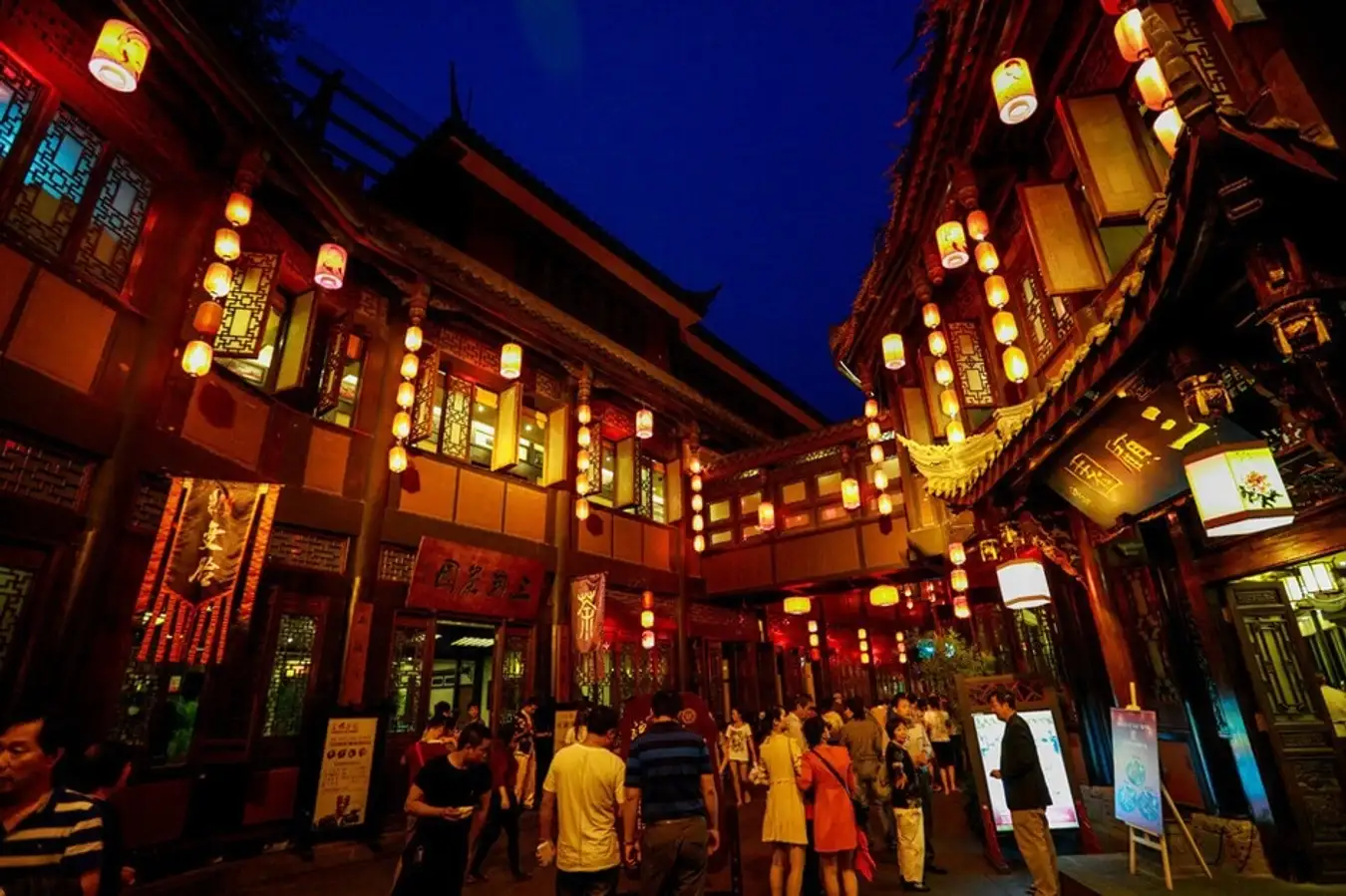 Tour Trung Quốc 6 ngày 5 đêm: Hà Nội - Thành Đô - Vũ Hầu Tự - Cửu Trại Châu - Lạc Sơn - Trang Viên Manhua